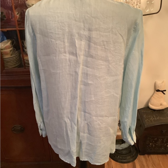 J.Jill pale Blue Linen Top - Picture 3 of 4